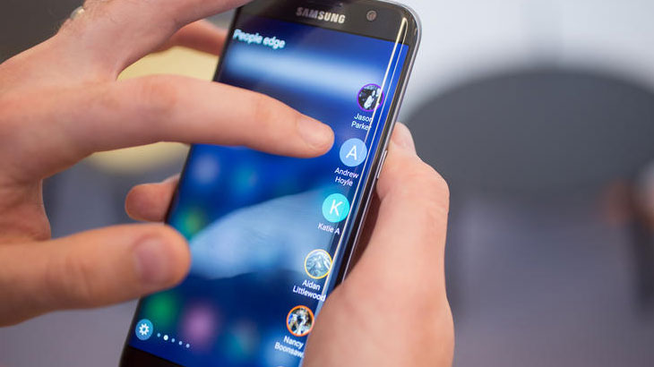 U Samsungu razmišljaju u ukidanju Galaxy S linije s ravnim zaslonom